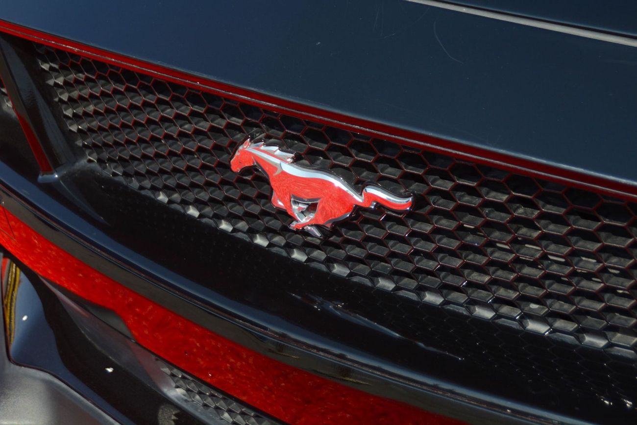 Ford Mustang GT Premium 5.0L V8