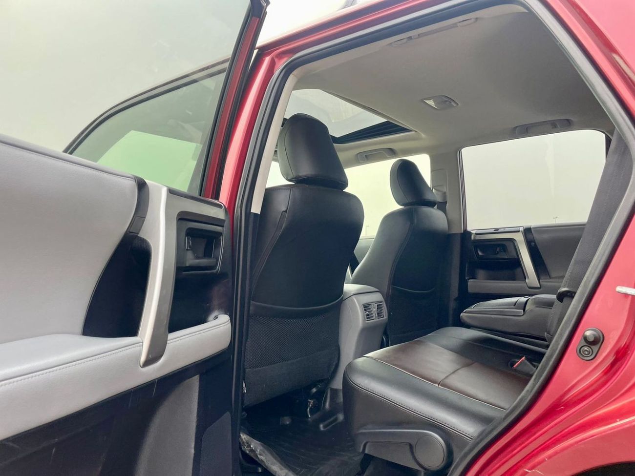 Toyota 4Runner 2013 Toyota 4Runner SR5 Premium Limited Edition Full Option - 4.0L V6 - AWD 4x4 - Sunroof 7 Seater