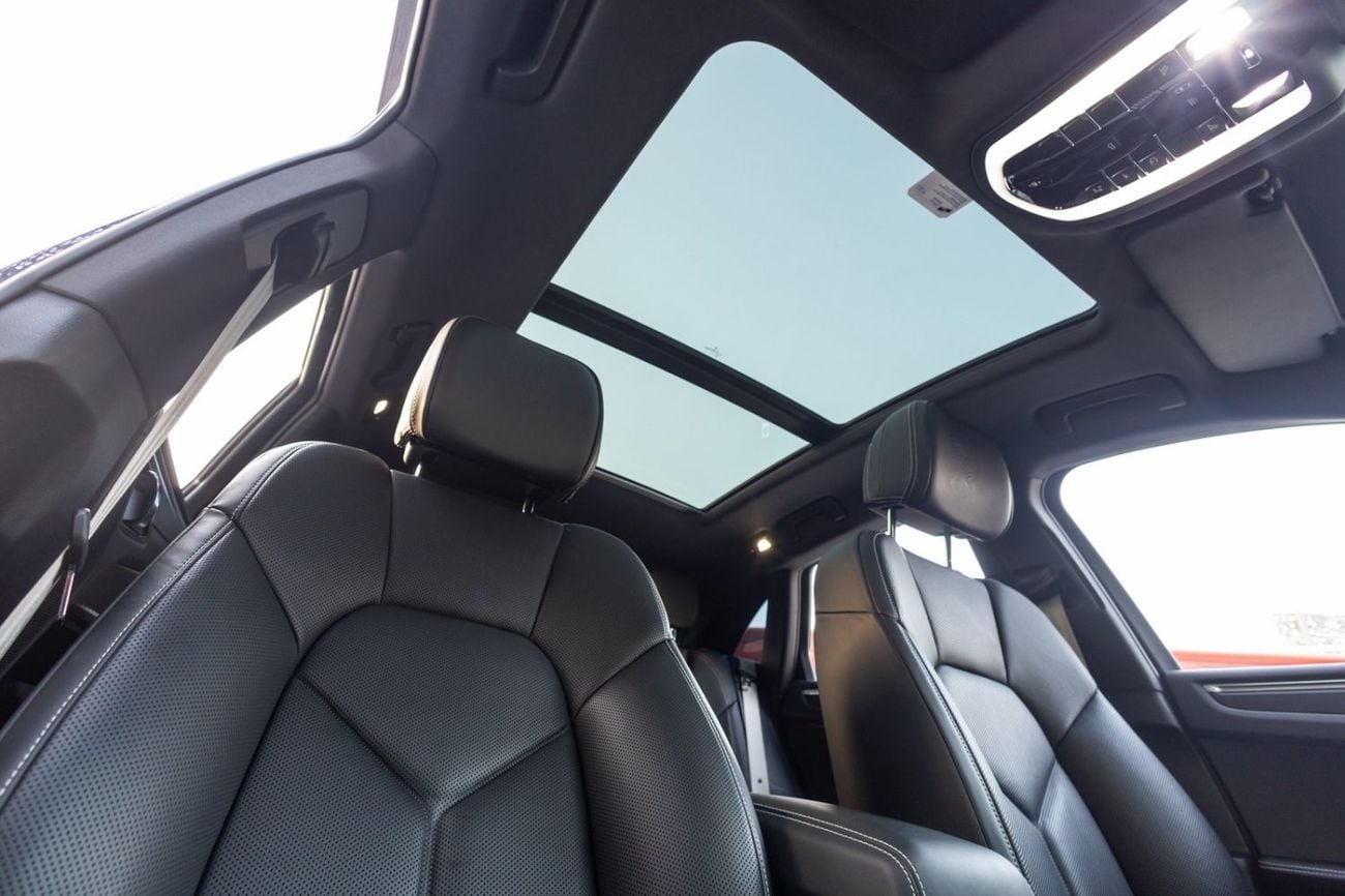 Porsche Macan STD (2.0L 4 Cyl Automatic Petrol SUV/Crossover All Wheel Drive 5 Seats 5 Door), миниатюра 21