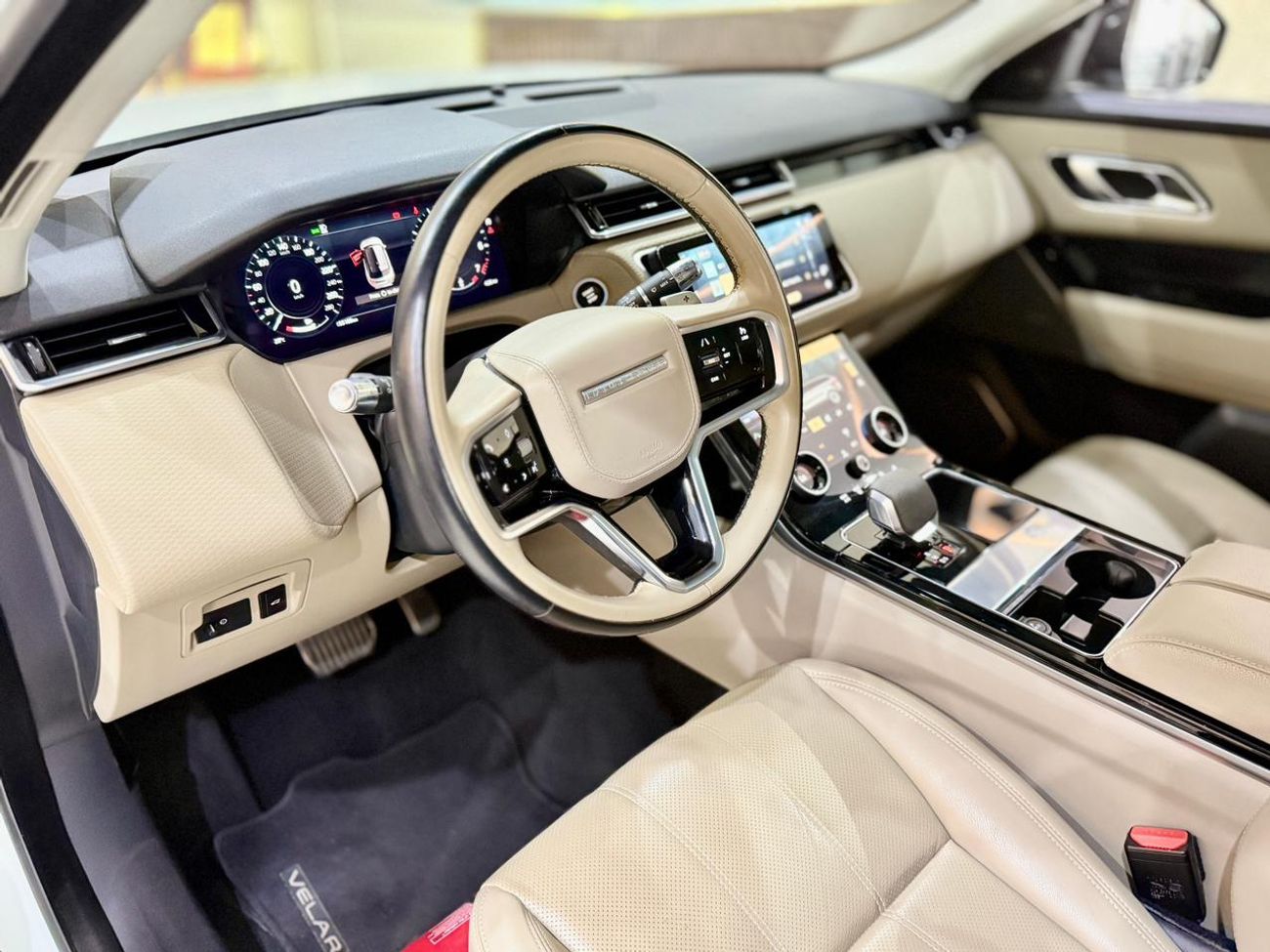 لاند روفر رينج روفر فيلار P300 R-Dynamic SE 2.0L