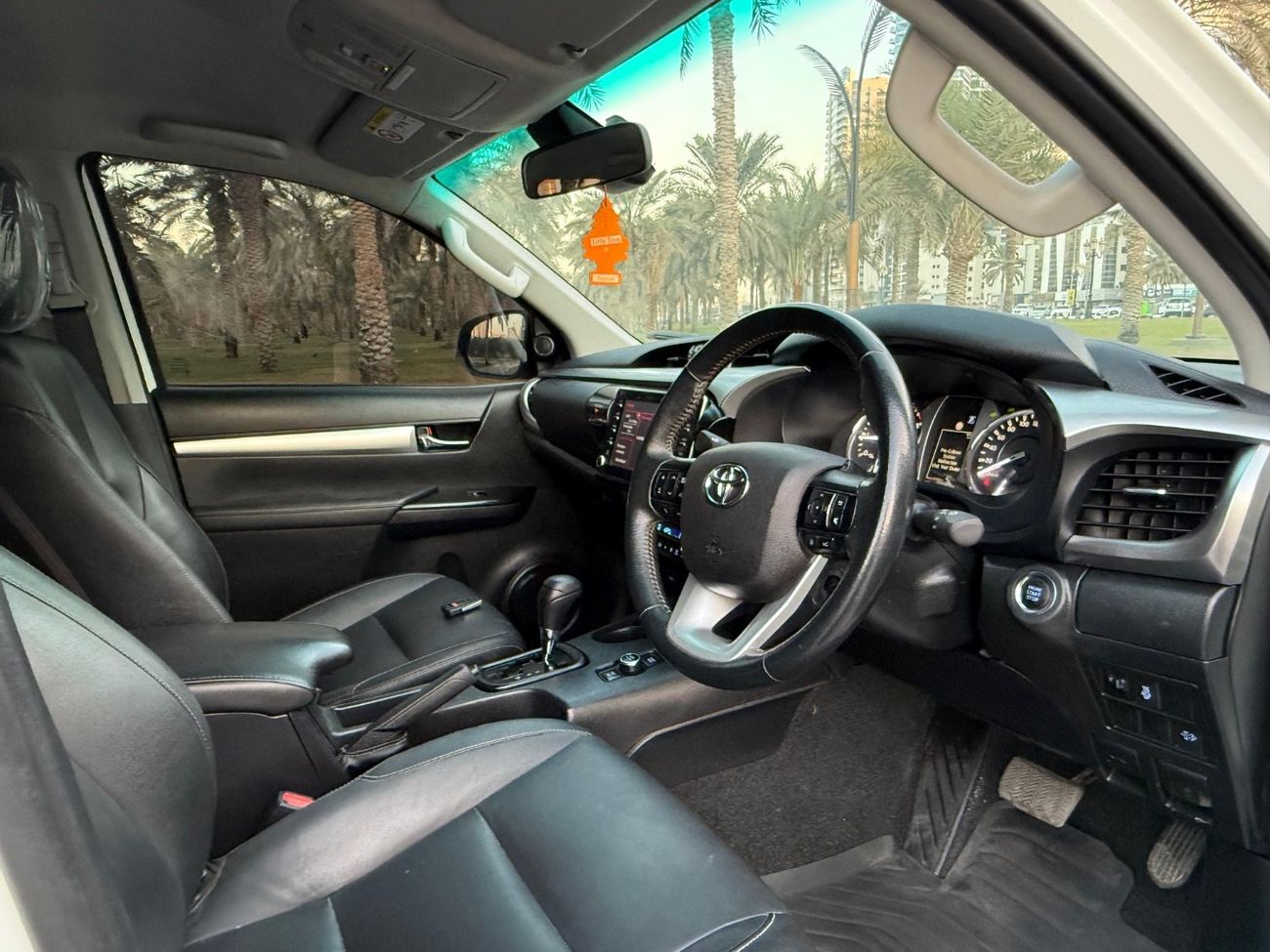 Toyota Hilux SR5 full option 4x4 top of the range export from Australia right hand drive