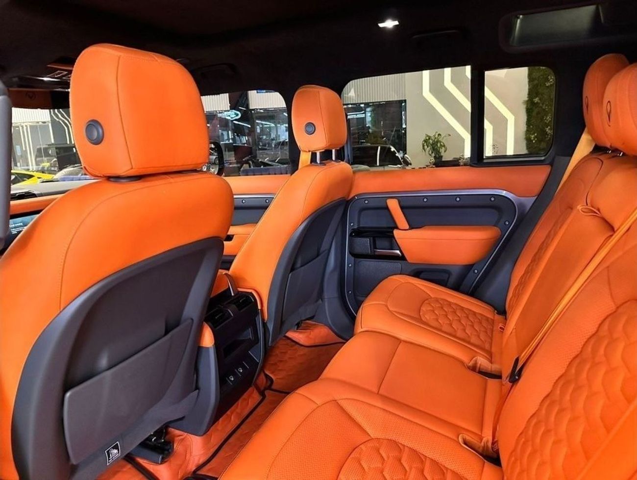 Land Rover Defender VENUUM 2023 DEFENDER 1/99 LIMITED EDITION