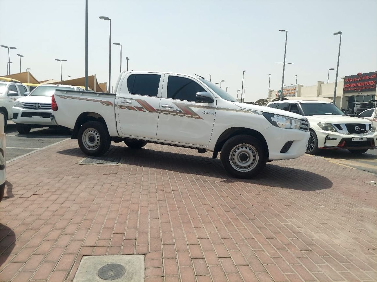 Toyota Hilux DC 2.4L 4WD DIESEL MANUAL TRANSMISSION