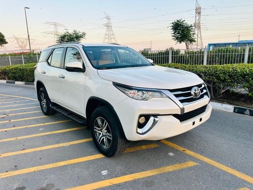 Toyota Fortuner EXR ,Fortner ,year 2019 ,fuel petrol engine capacity 2,7 Liter ,only for export available