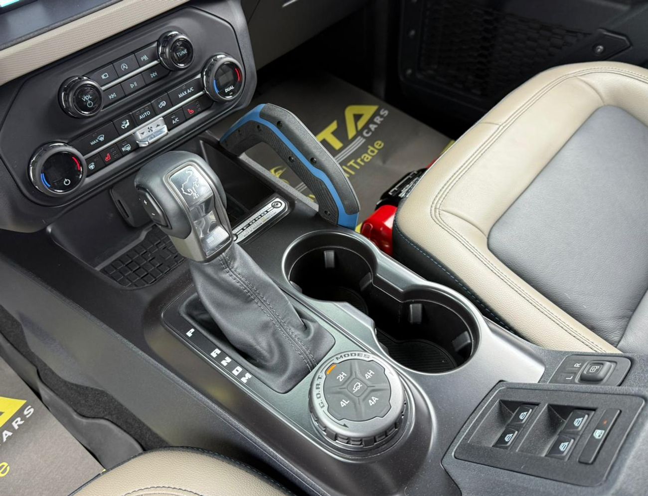 فورد برونكو Wildtrak 2.7L (5 Seater)