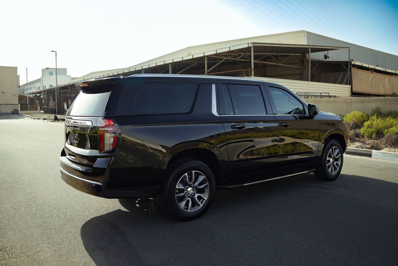 Chevrolet Suburban LT 5.3L 4WD