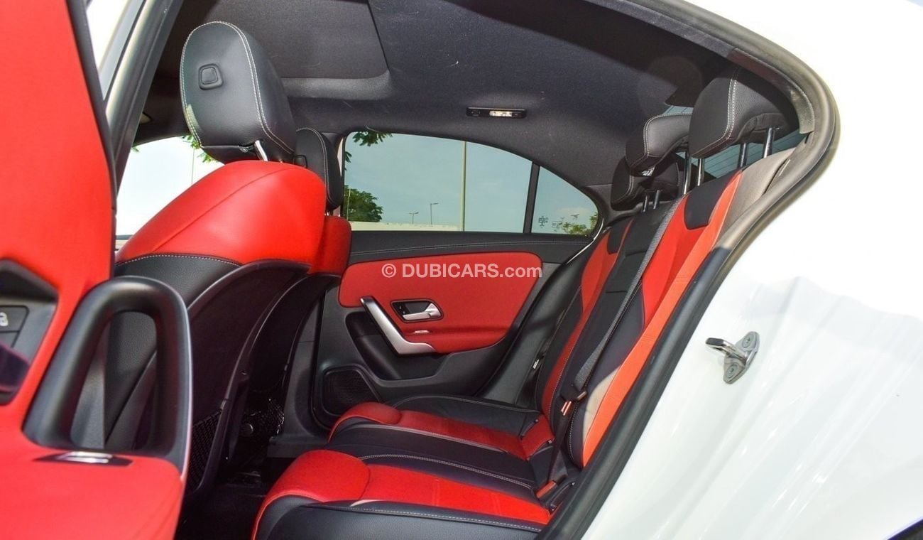 Mercedes-Benz A 35 AMG Premium Mercedes A35 AMG / 2021 / USA