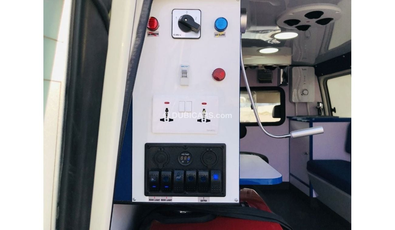 Toyota Land Cruiser 70 Mobile Clinic