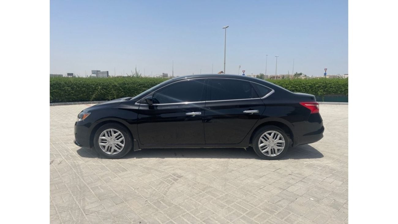 Nissan Sentra Nissan Sentra 2019  L 4 vin: 3N1AB7AP6KY392397( UAS_ SPEC) VERY GOOD CONDITION