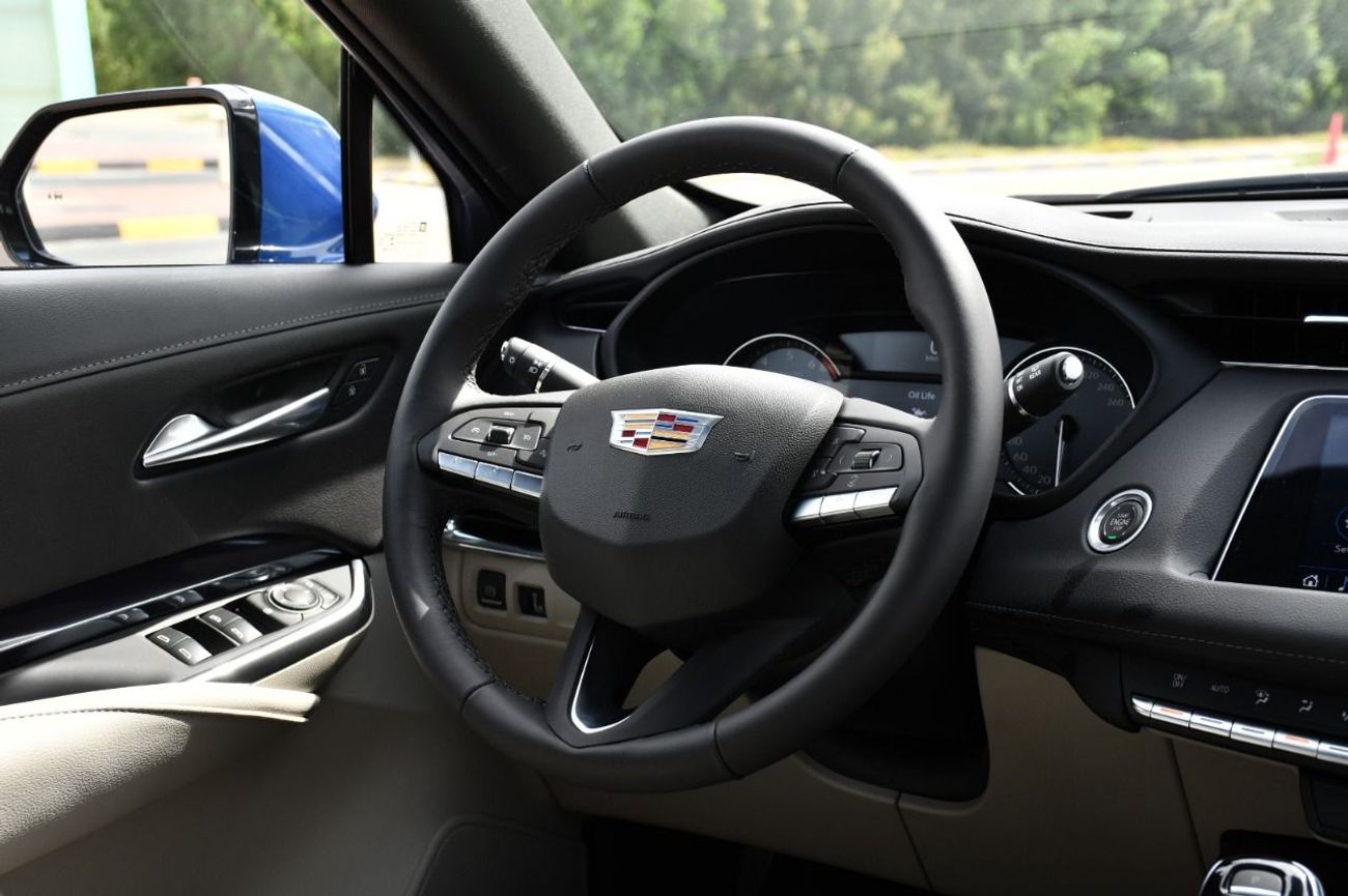 Cadillac XT4 cadillac xt4 2023 30.000 km gcc under warranty