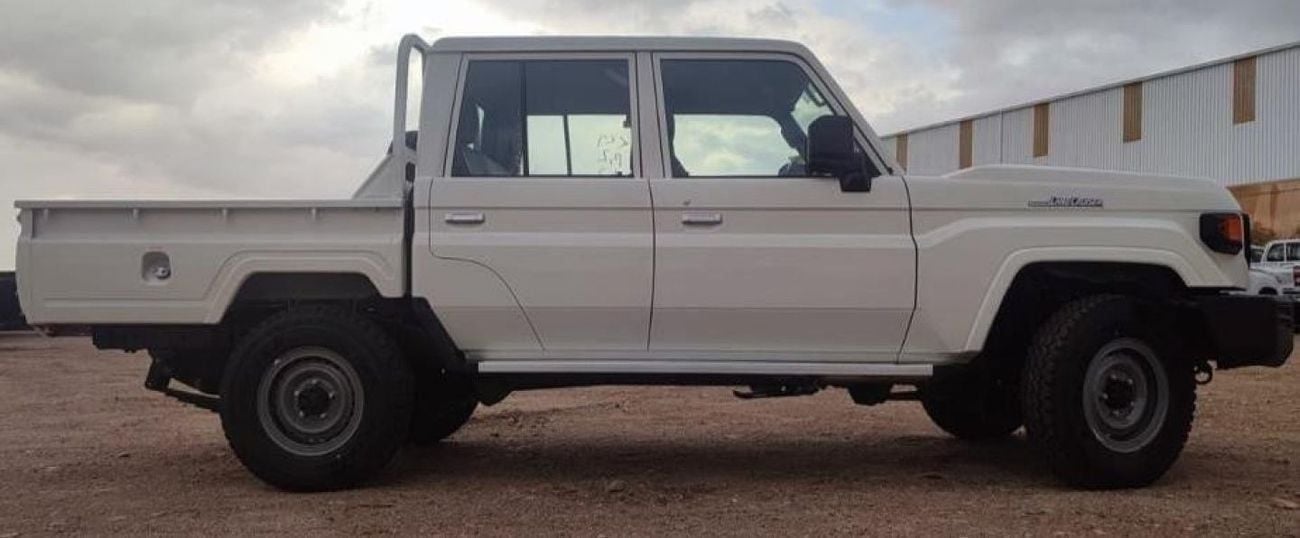 تويوتا لاند كروزر VXR TOYOTA LANDCRUISER DOUBLE CABIN ( HZJ79- D3)