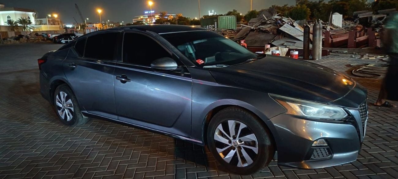 Nissan Altima SV 2.5L