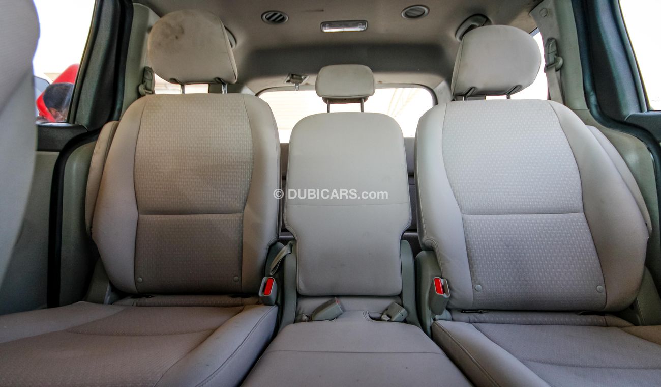 Kia Sedona LX