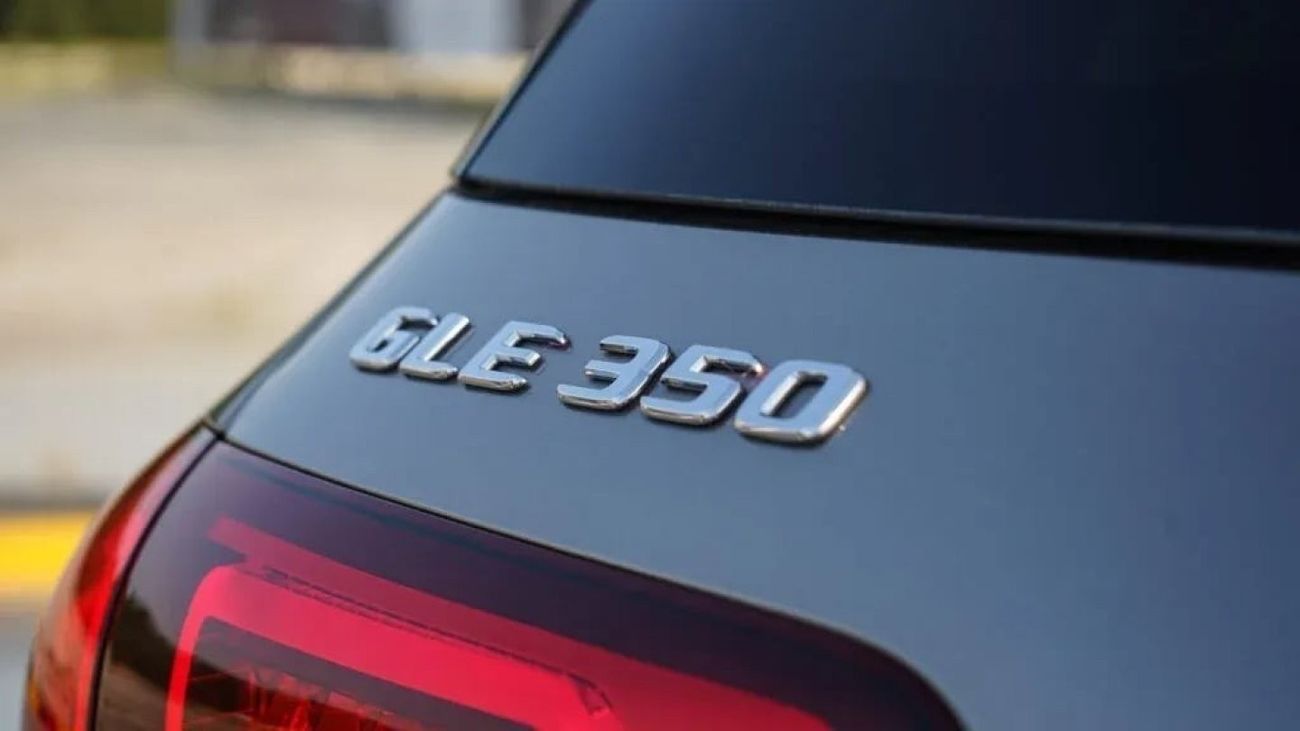 Mercedes-Benz GLE 350 3years warranty, 2 years free service, free registration, contact number 0507273386