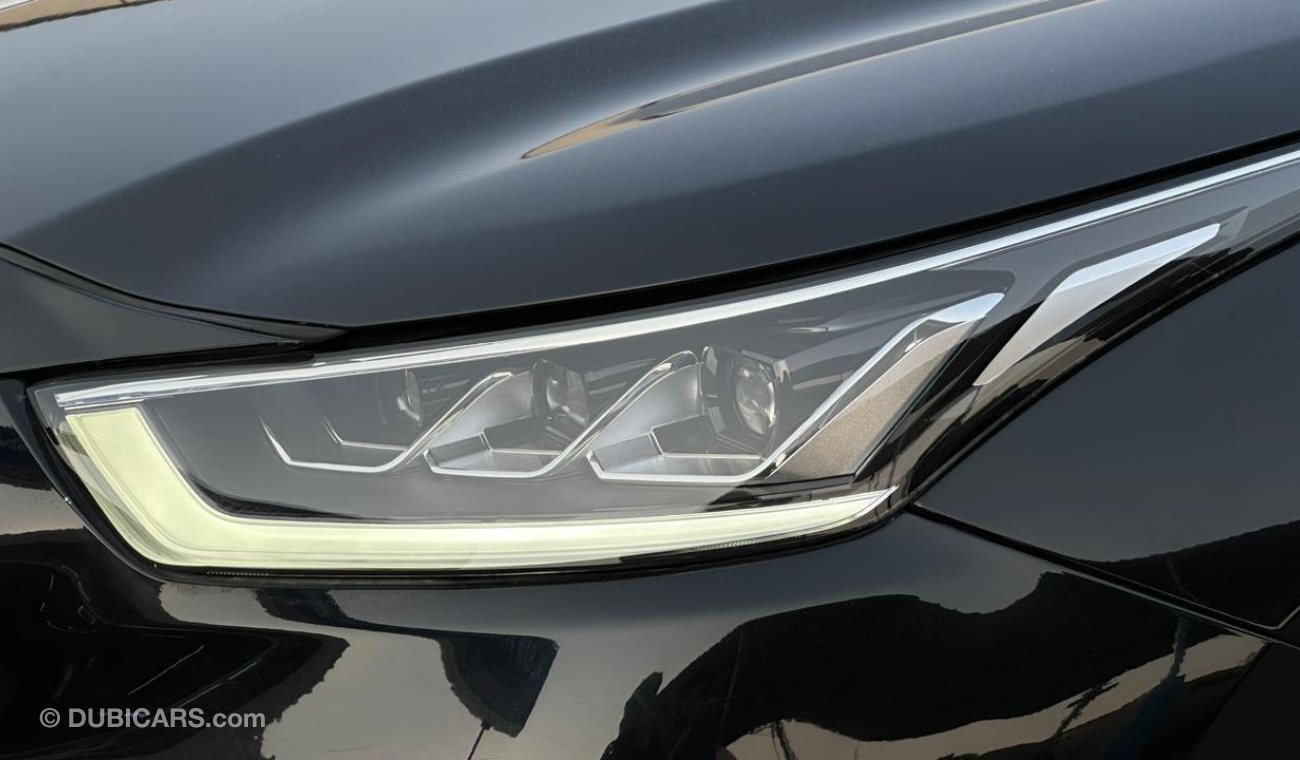 Used Toyota Highlander XSE 2022 for sale in Sharjah 655685