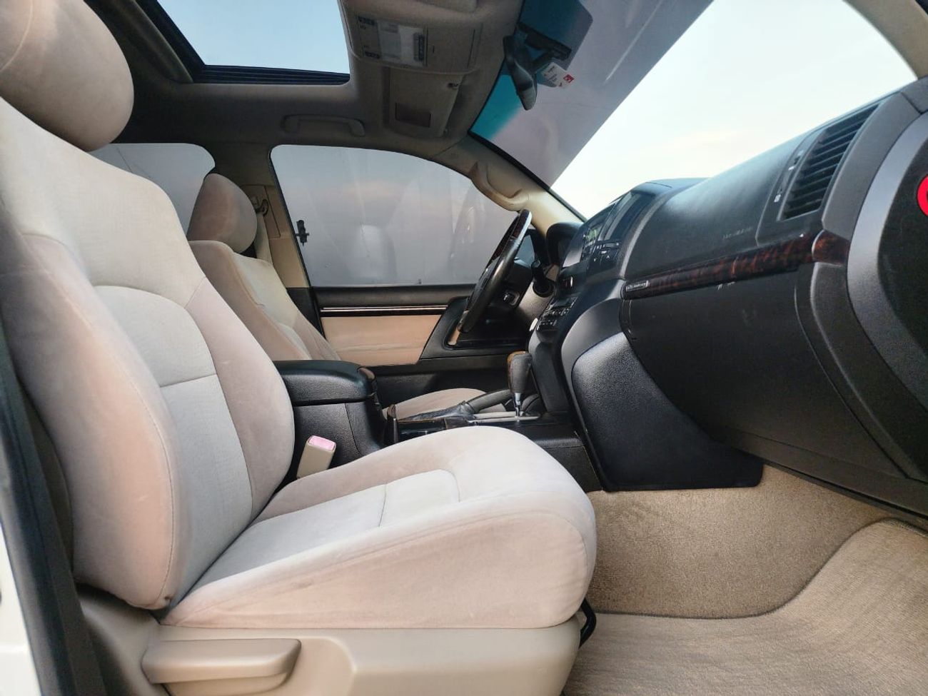 تويوتا لاند كروزر GXR V6 MODEL 2011 UPGRADE 2021