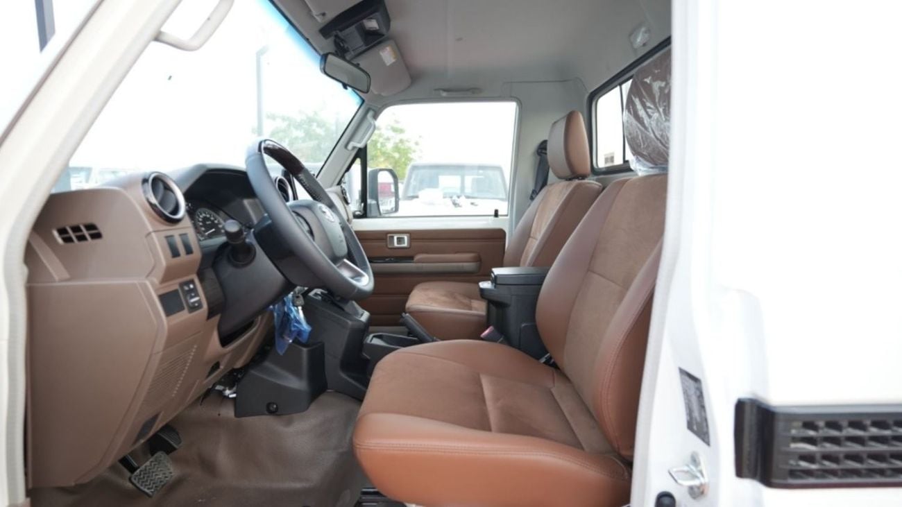 Toyota Land Cruiser Pick Up TOYOTA LC79 PICK-UP SINGLE CABIN 4.0L AUTOMATIC TRANSMISSION DOUBLE TANK 2024 FULL OPTION