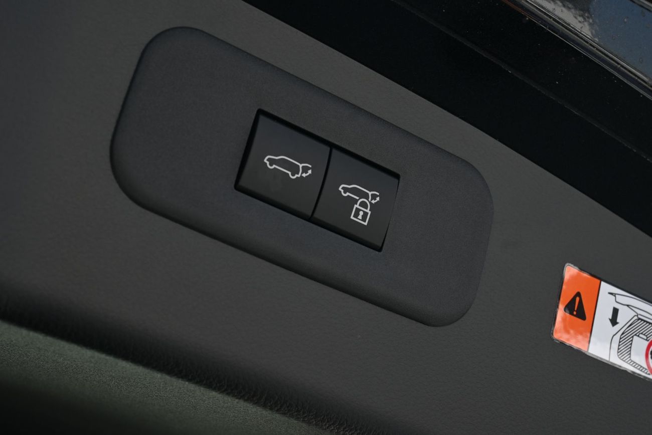 Lexus NX 350h Luxury 2.5L Hybrid AWD 2.5L Hybrid AWD, Color Sonic Chrome