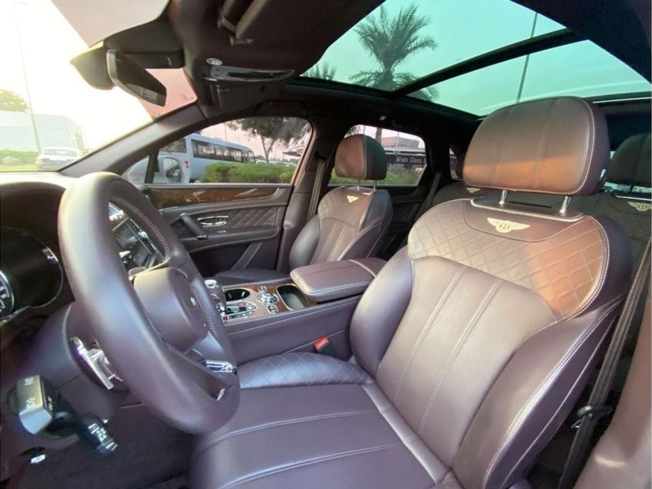 Bentley Bentayga Std GCC SPEC NEAT AND CLEAN