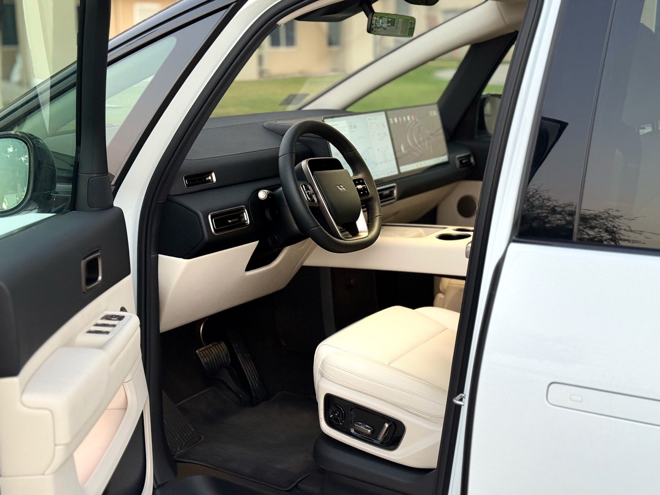 Li Auto Mega Li Auto Mega Home | Available for the personal order