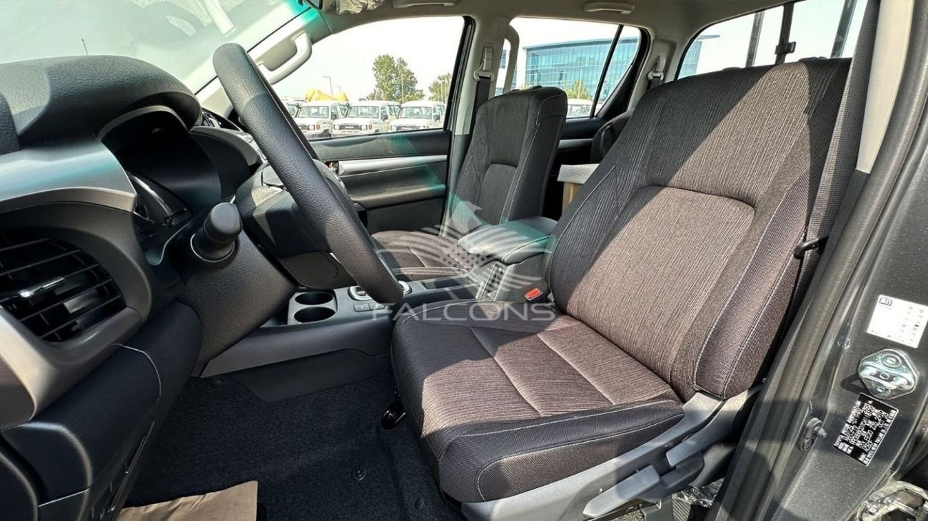 تويوتا هيلوكس Toyota/HILUX D DC 4WD/ 2.4L DC TURBO Automatic