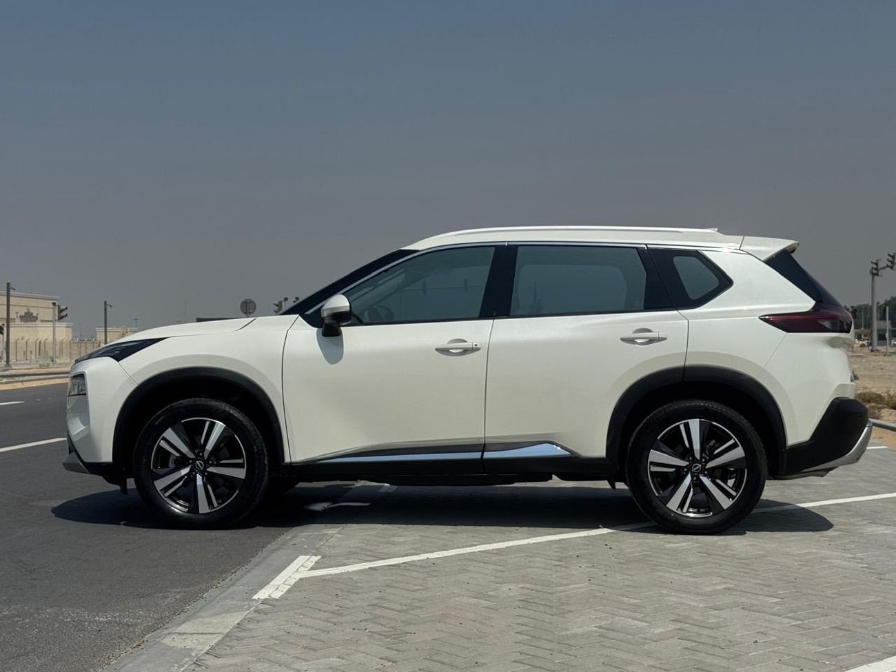 نيسان إكس تريل 2023 X-TRAIL SL 2.5L GCC Full Options 7 seats