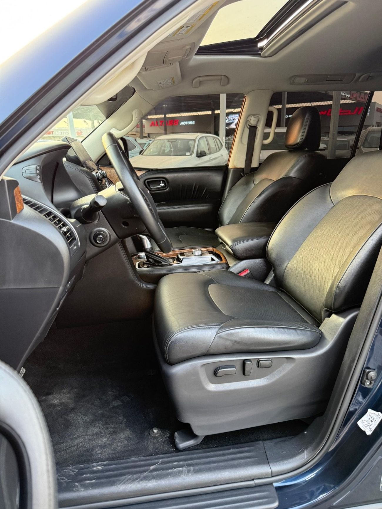 نيسان أرمادا SL 4WD 2022 perfect condition