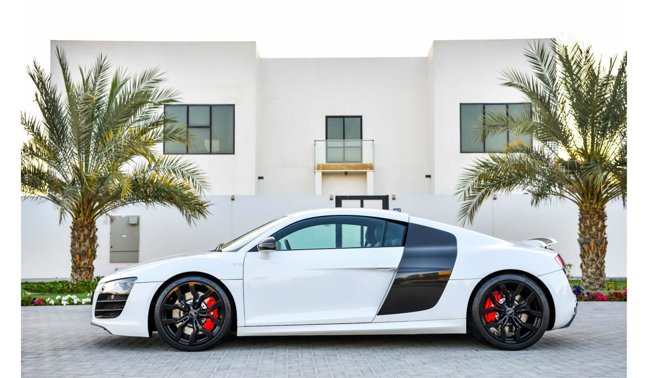 Audi R8 5.2L V10 Quattro - 2 Y Warranty! Pristine condition!  GCC - AED 4,197 per month - 0% Downpayment