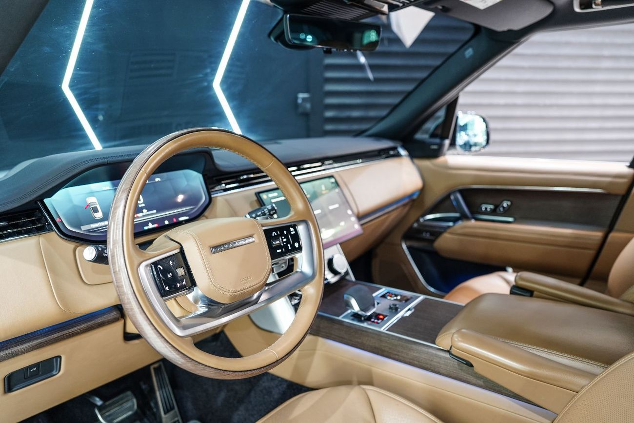 Land Rover Range Rover HSE P530 4.4L Vogue, Fixed Side Steps, Panoramic Roof, Dealer Warranty Till 09/04/2028!!