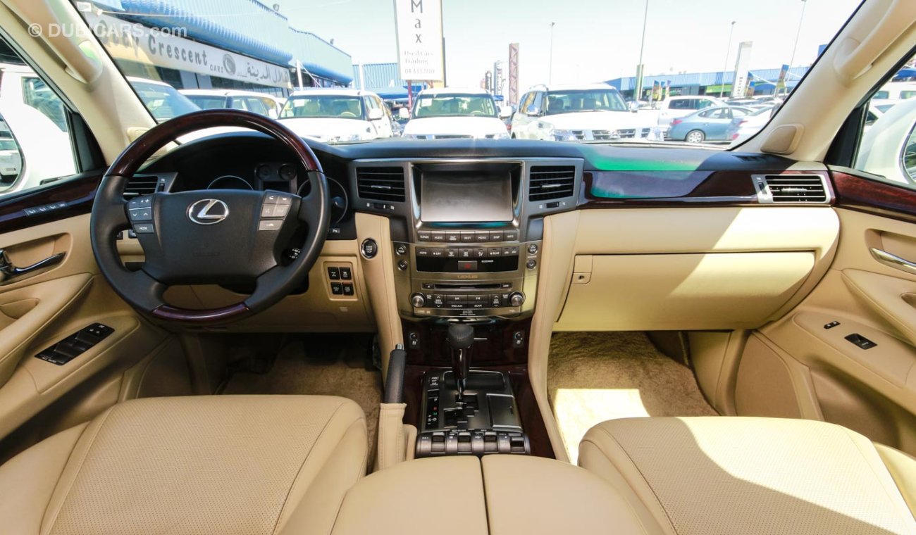 Lexus LX570