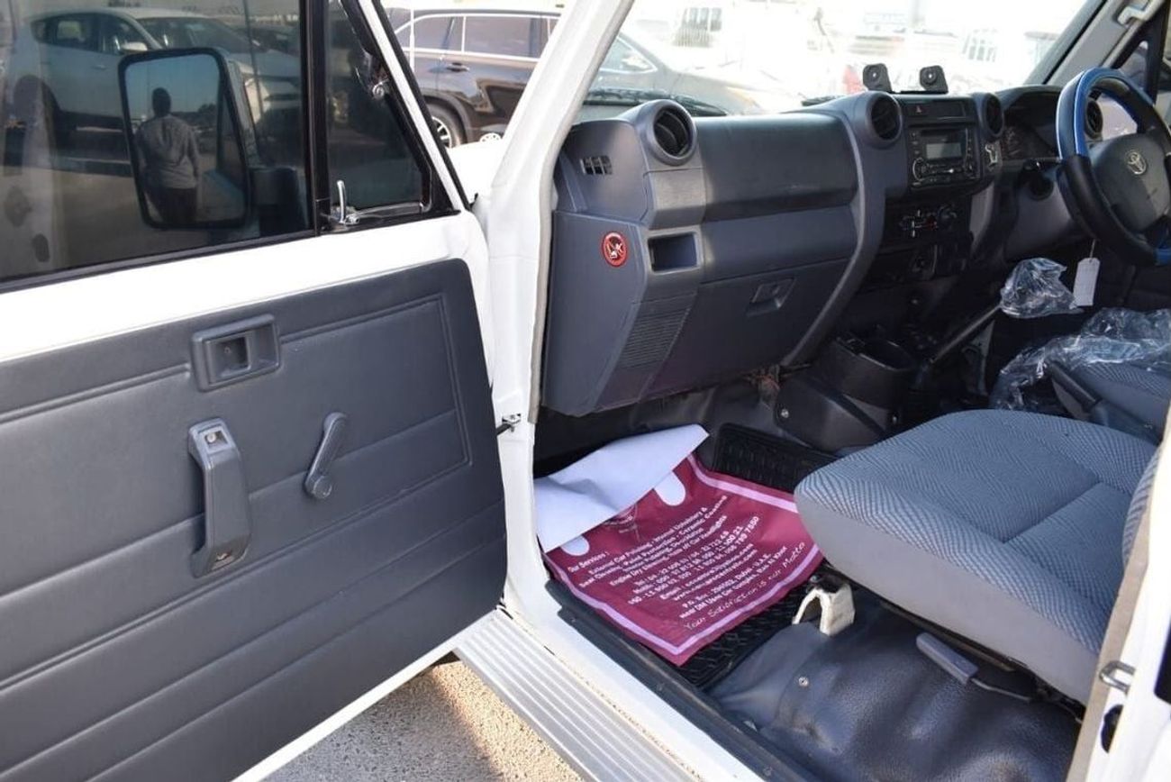 Toyota Land Cruiser Pick Up diesel 4.5 liter manual gear right hand drive