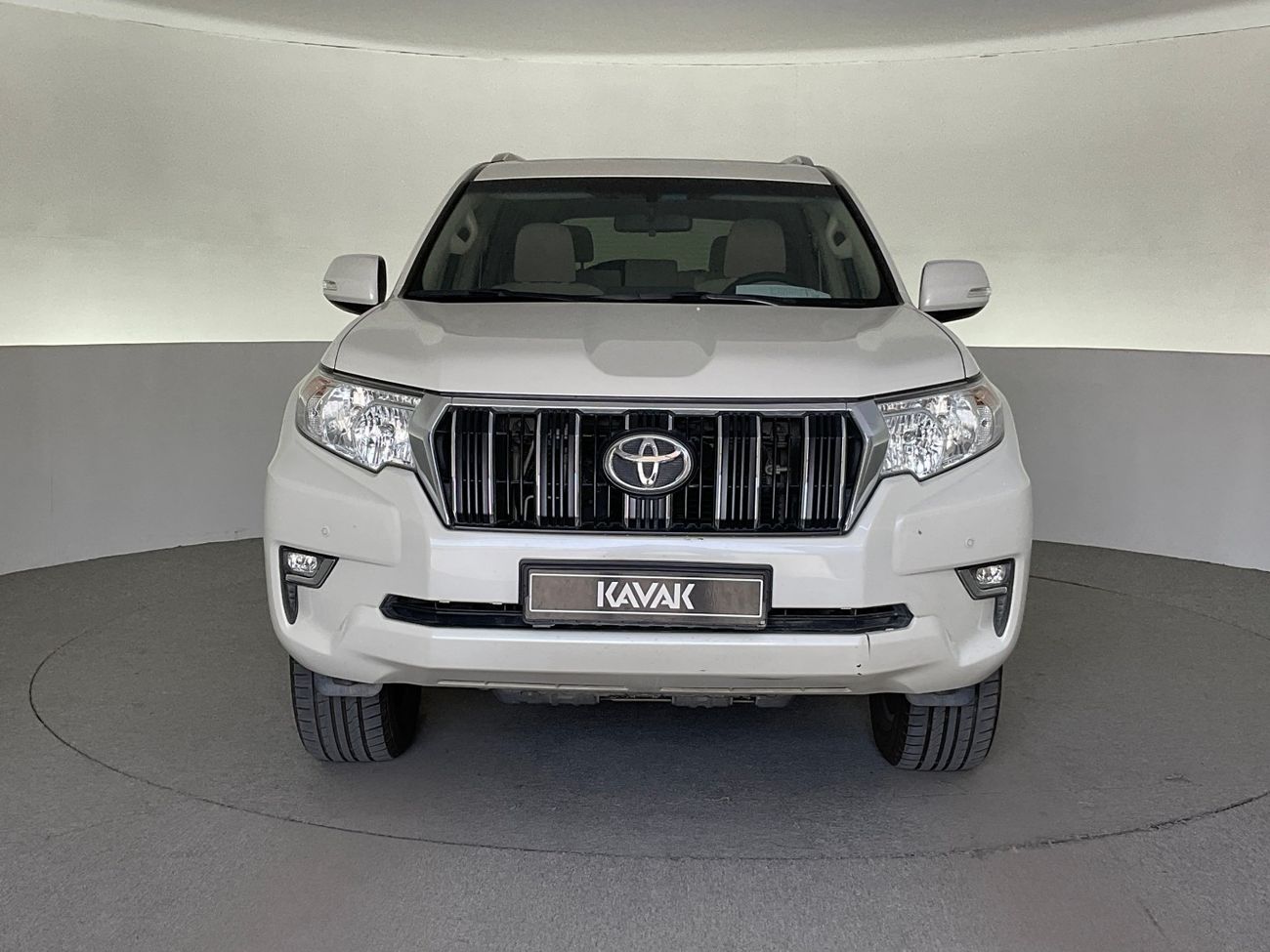 تويوتا برادو GXR | شامل الضمان | 0 ﺪﻔﻋﺓ ﺃﻮﻟﻯ