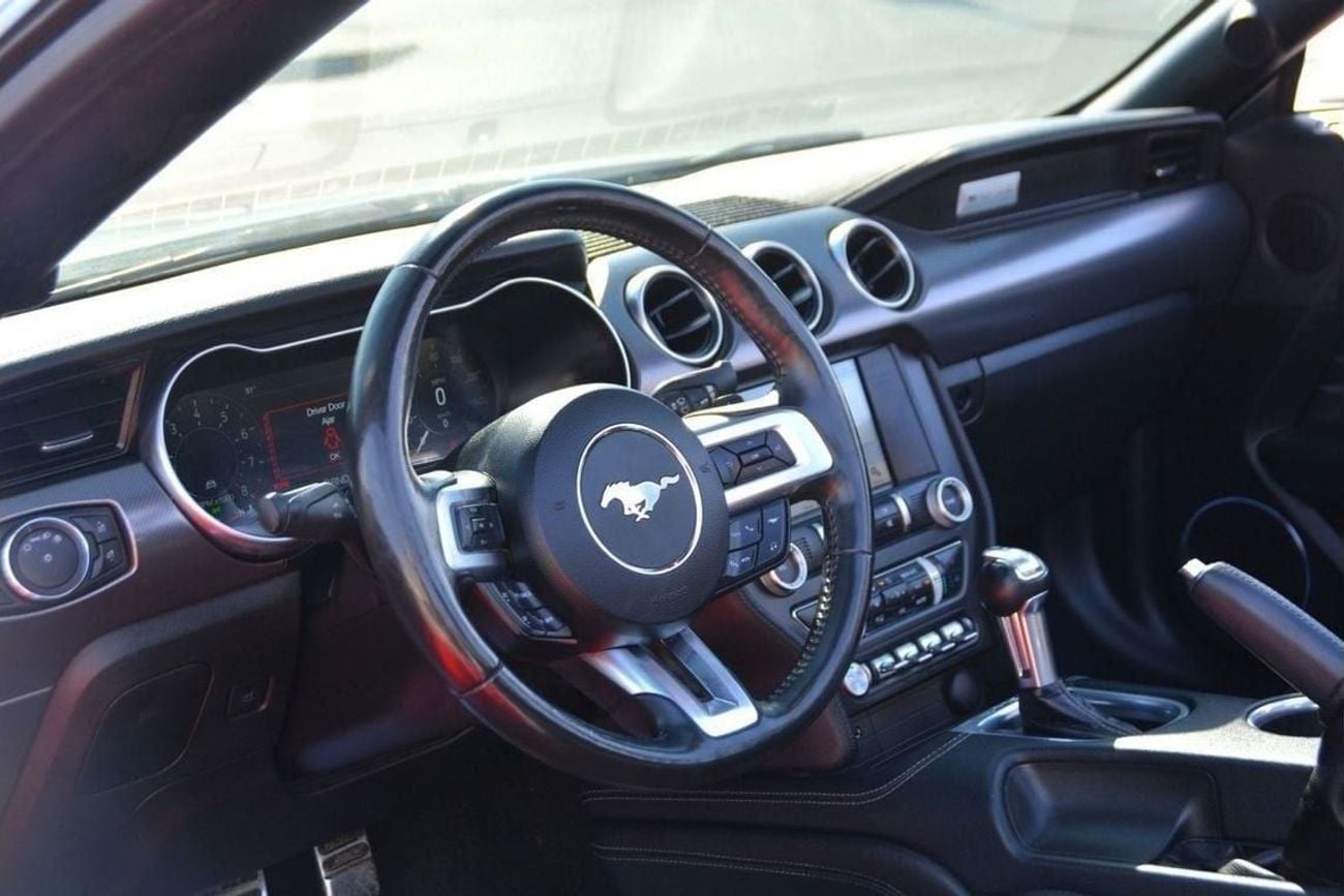 فورد موستانج GT PREMIUM MUSTANG GT --CONVERTIBLE // KOREAN ** CLEAN TITLE -- NO ACCIDENT