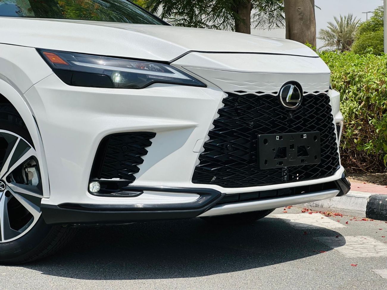 Lexus RX350 Lexus RX 350 Full Option Year: 2024 Color: White