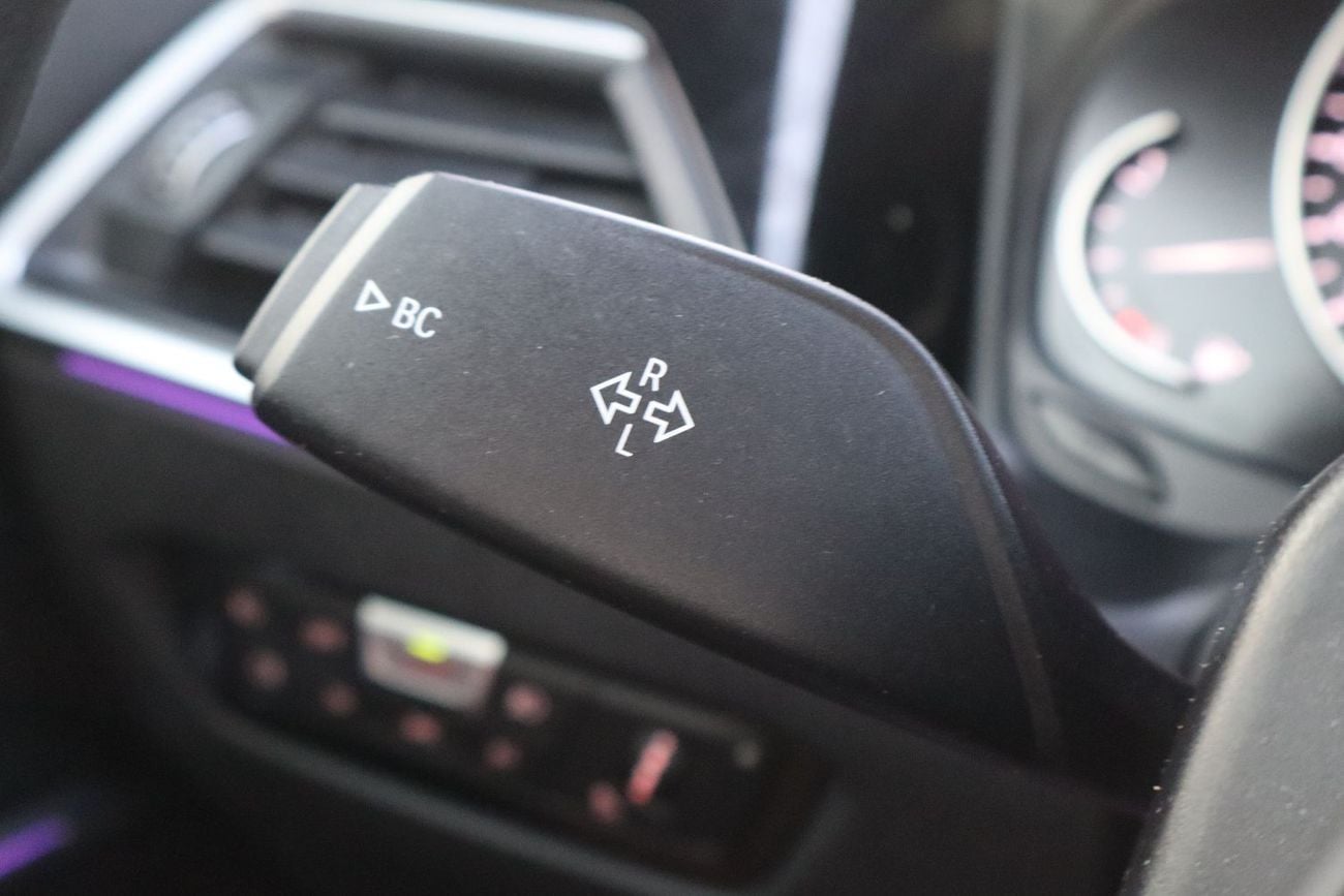 بي أم دبليو 330i M Sport 2.0L (258 HP)