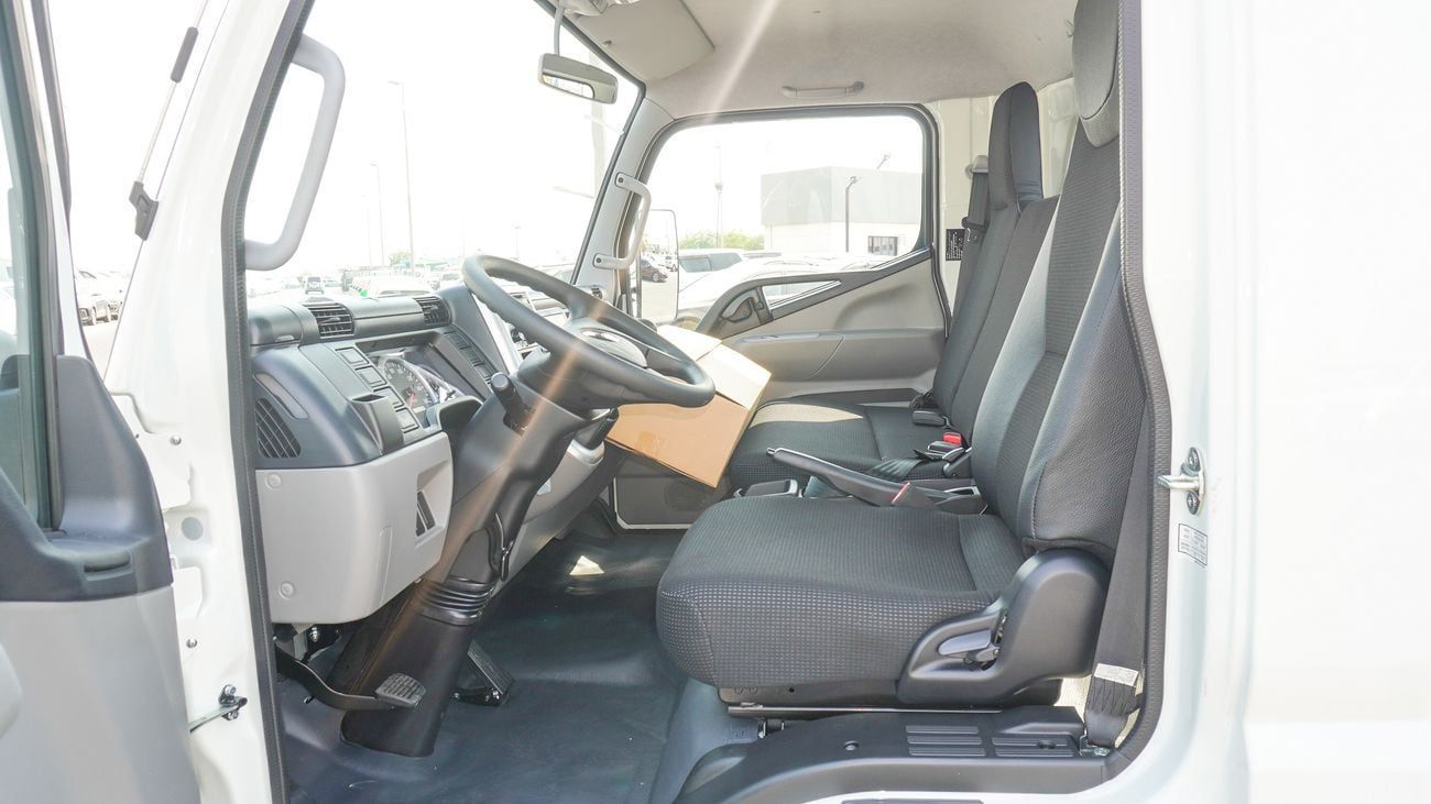 ميتسوبيشي فوسو كانتير Brand New Mitsubihsi Fuso Canter 2025 Export M/T |White/Black|CANTER-100-LWB-5T|