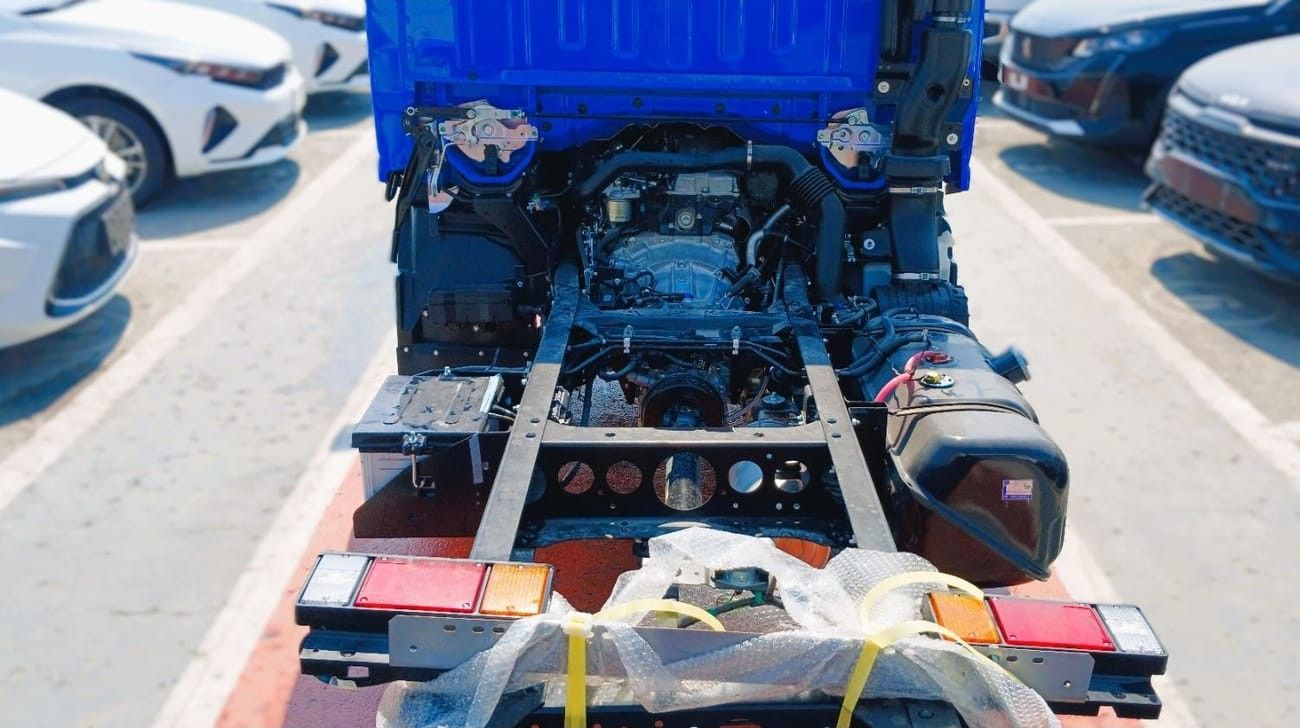 إيسوزو NMR Isuzu NMR 4x2 Chassis 3 TON 2025YM