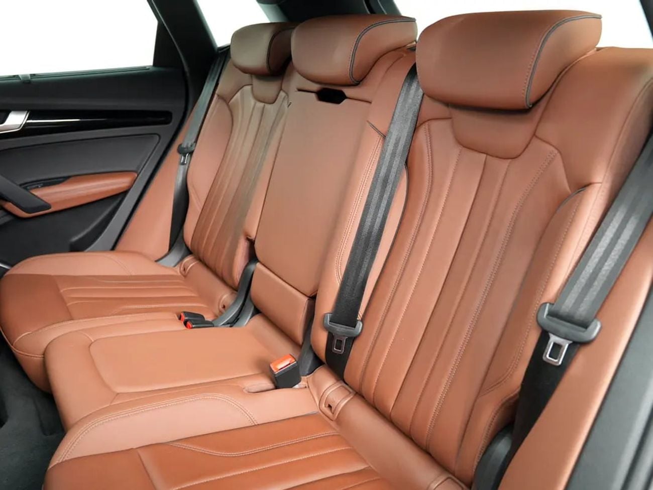 Audi Q5 45 TFSI S-LINE GCC specs LOW MILEAGE S line Quattro