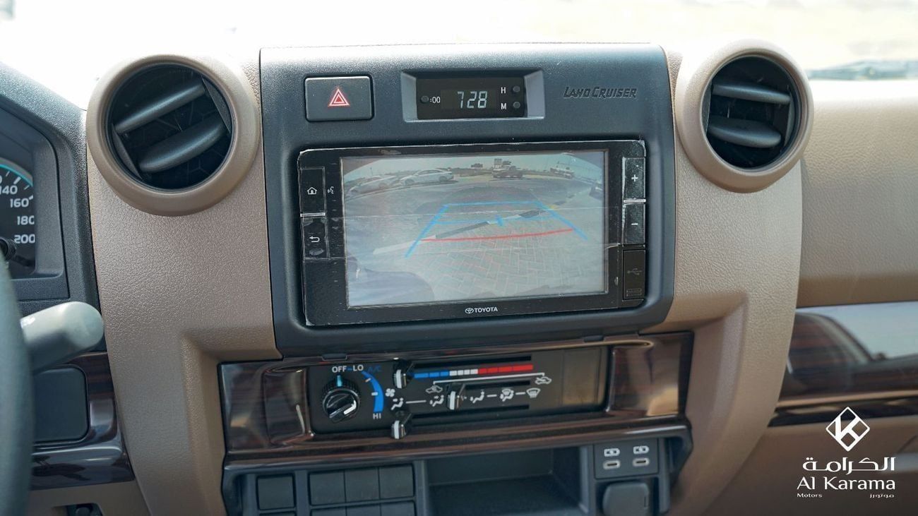 Toyota Land Cruiser 70 2.8L | 4WD Manual Transmission | GCC Specs | Rear Camera | Power Mirrors | LC76 | 5 Door