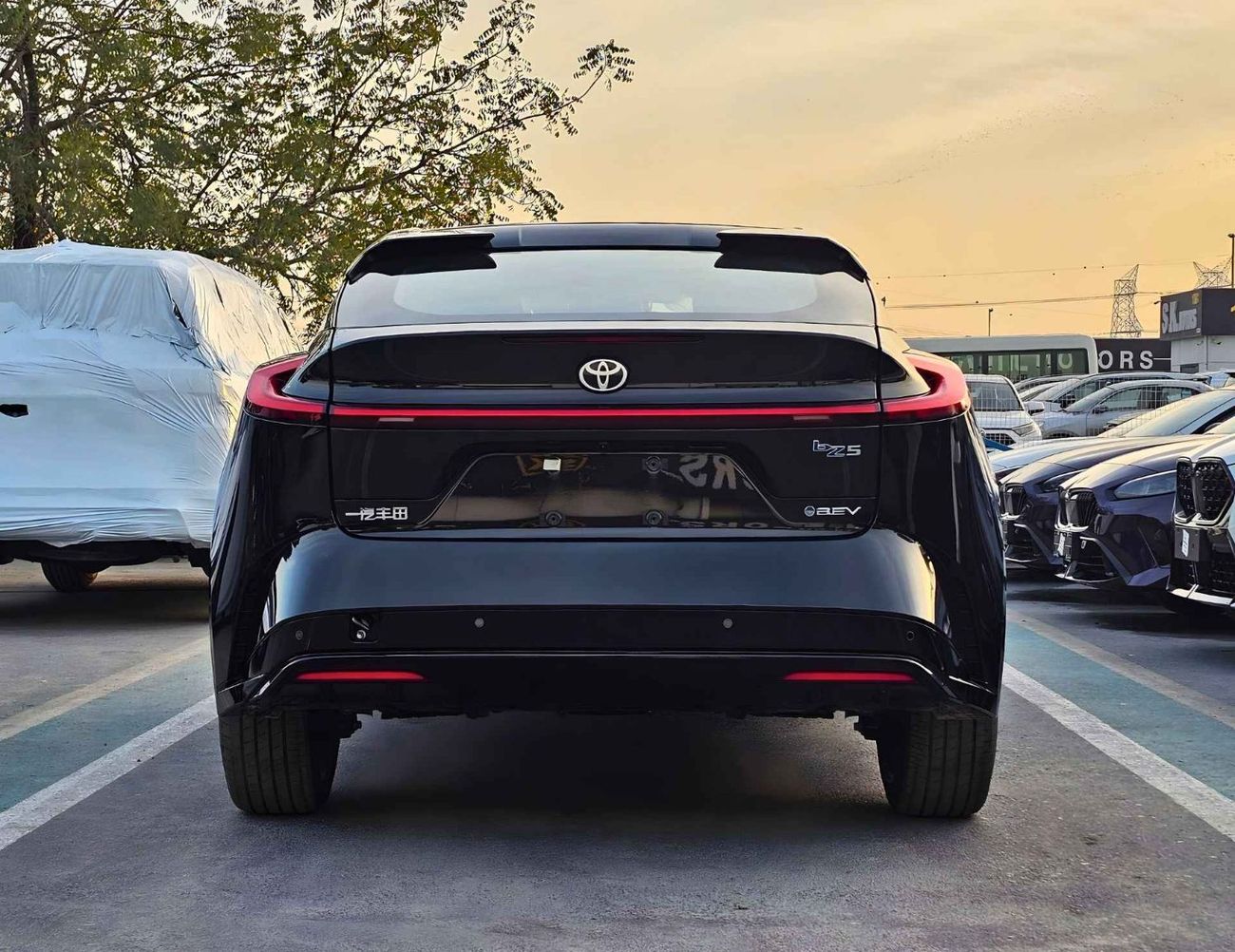 Toyota bZ5 550 PRO ELECTRIC / RADAR / PANORAMIC ROOF / 360*CAMERA / BIG DVD (CODE # Z5P)