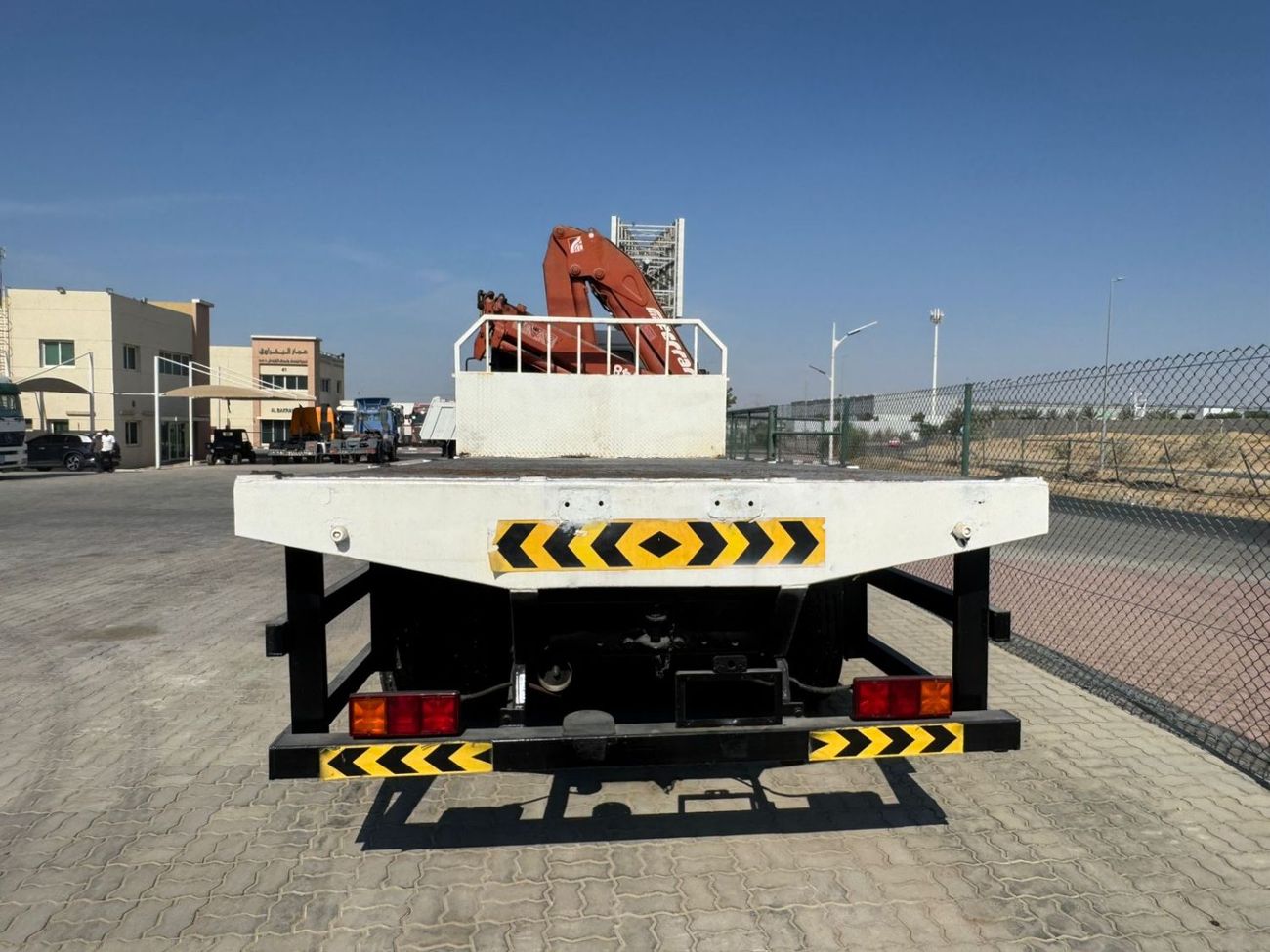 MAN TGM 18.240 MAN 18220  MODEL 2006 LONG CHASSIS 4X2 WITH CRANE 5 TONS