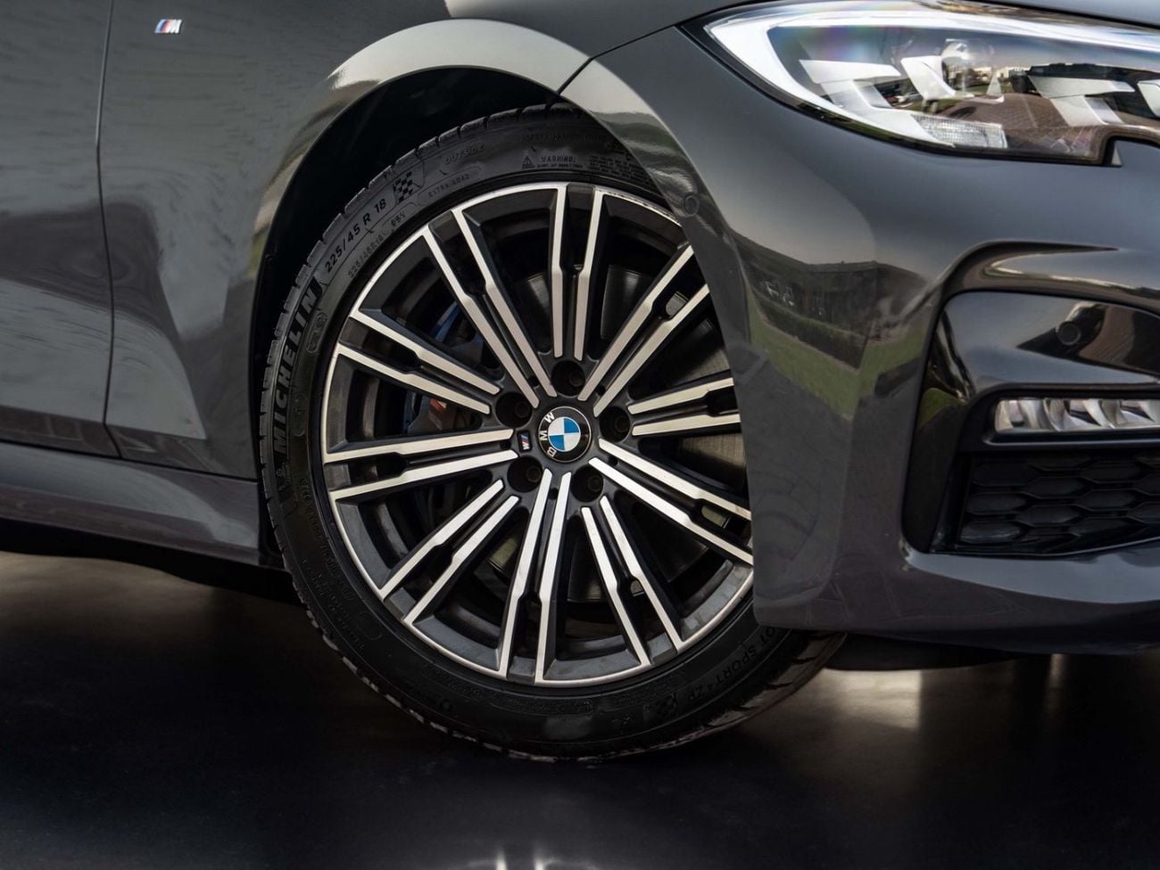 BMW 330i M SPORT