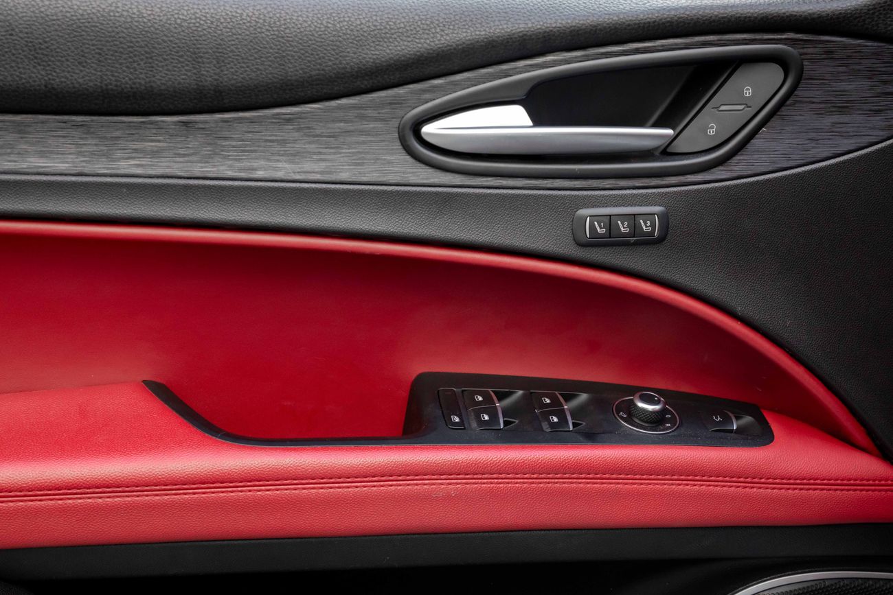 Alfa Romeo Stelvio Stelvio  2020 | 1,469 P.M | 0% Downpayment | Perfect Condition!