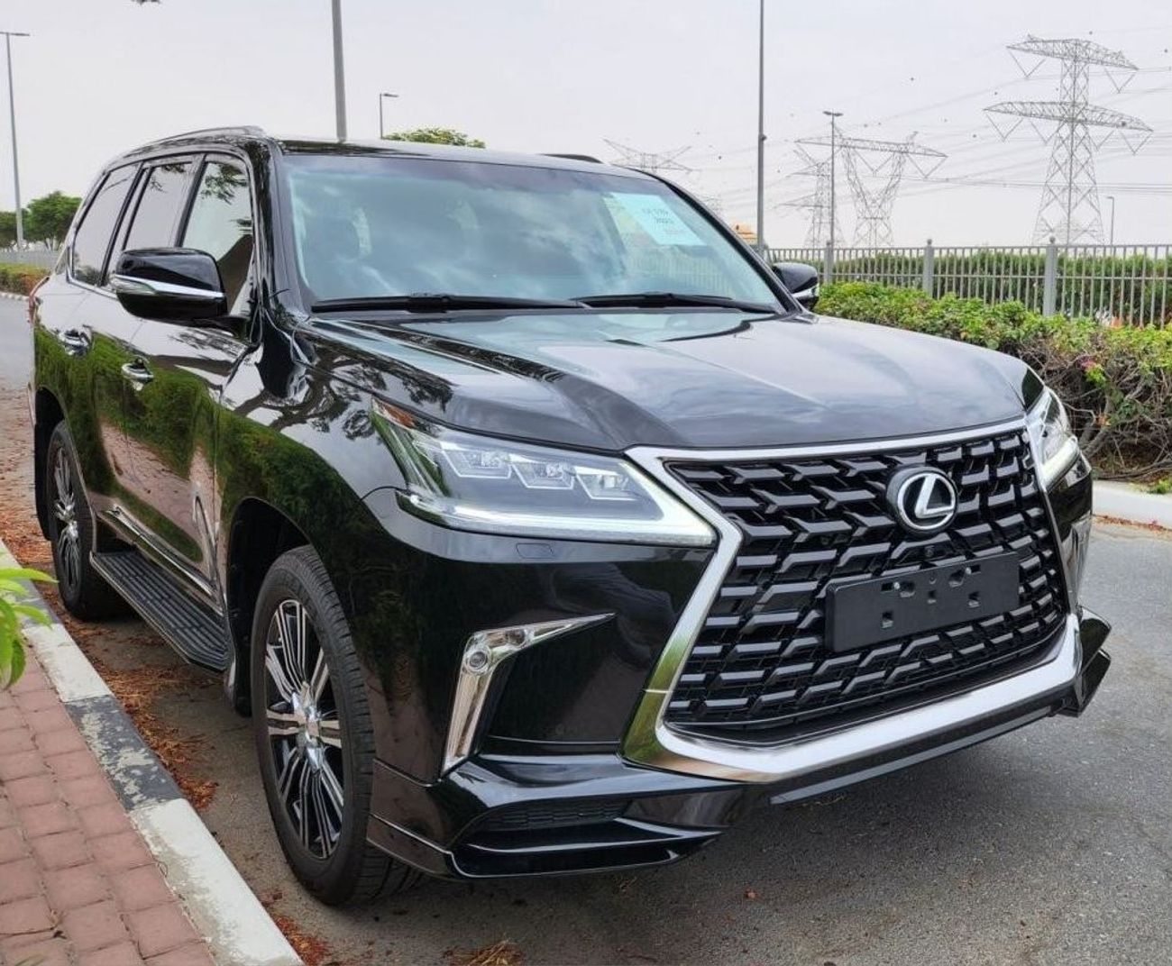 Lexus LX 570 Sport