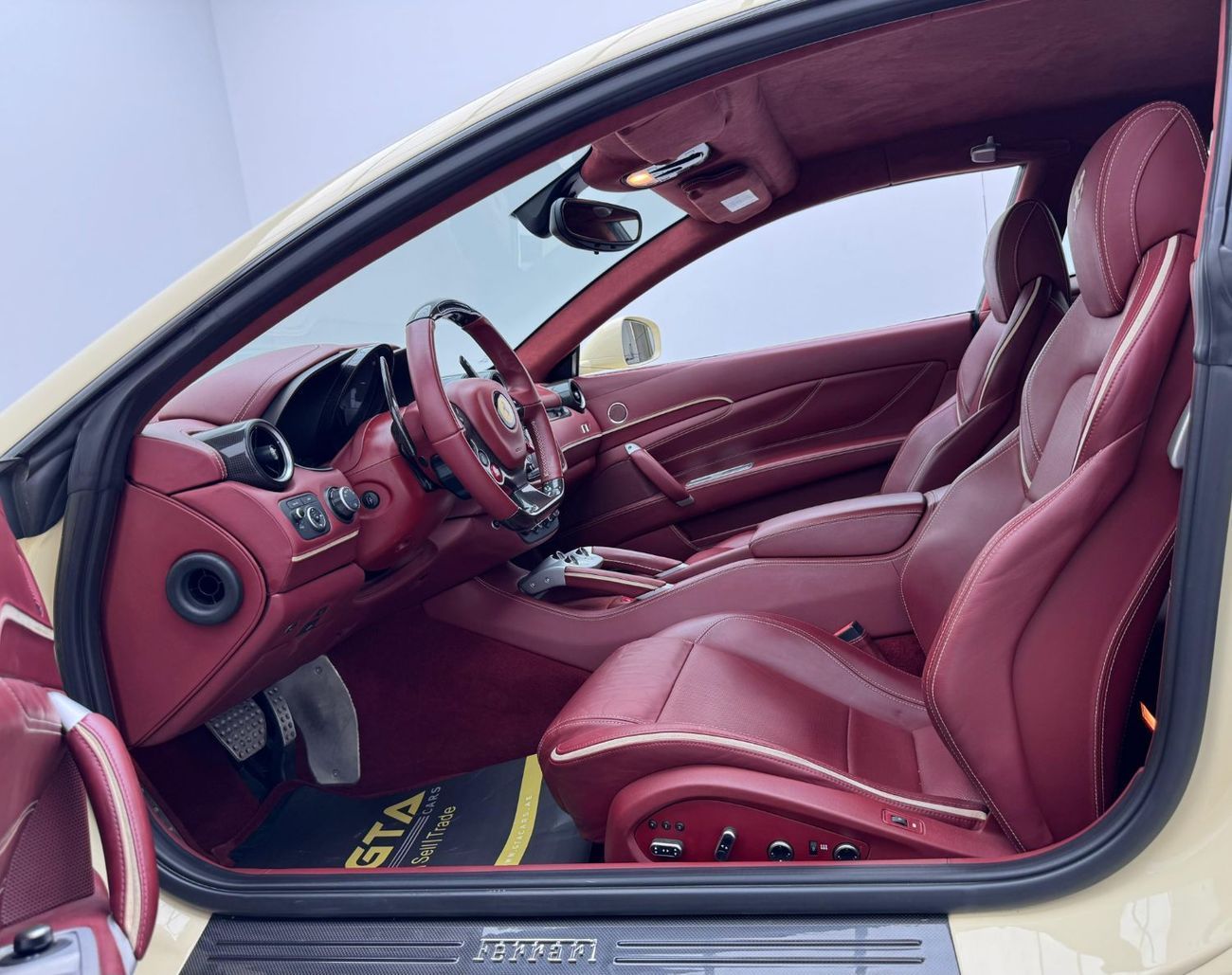 Ferrari FF Std 6.3L 2012 Ferrari FF, Ferrari Full Service History, GCC