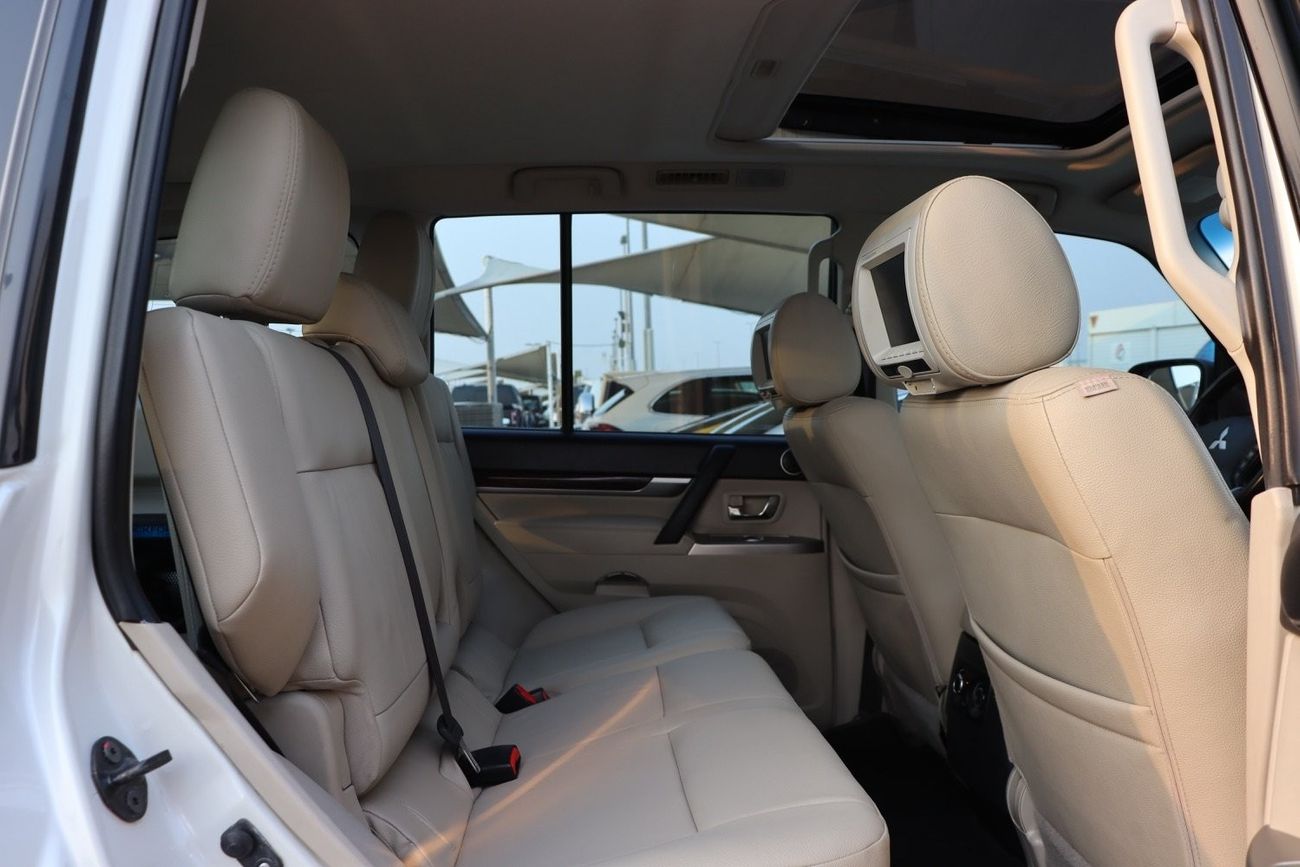 ميتسوبيشي باجيرو GLS هايلاين اعلى