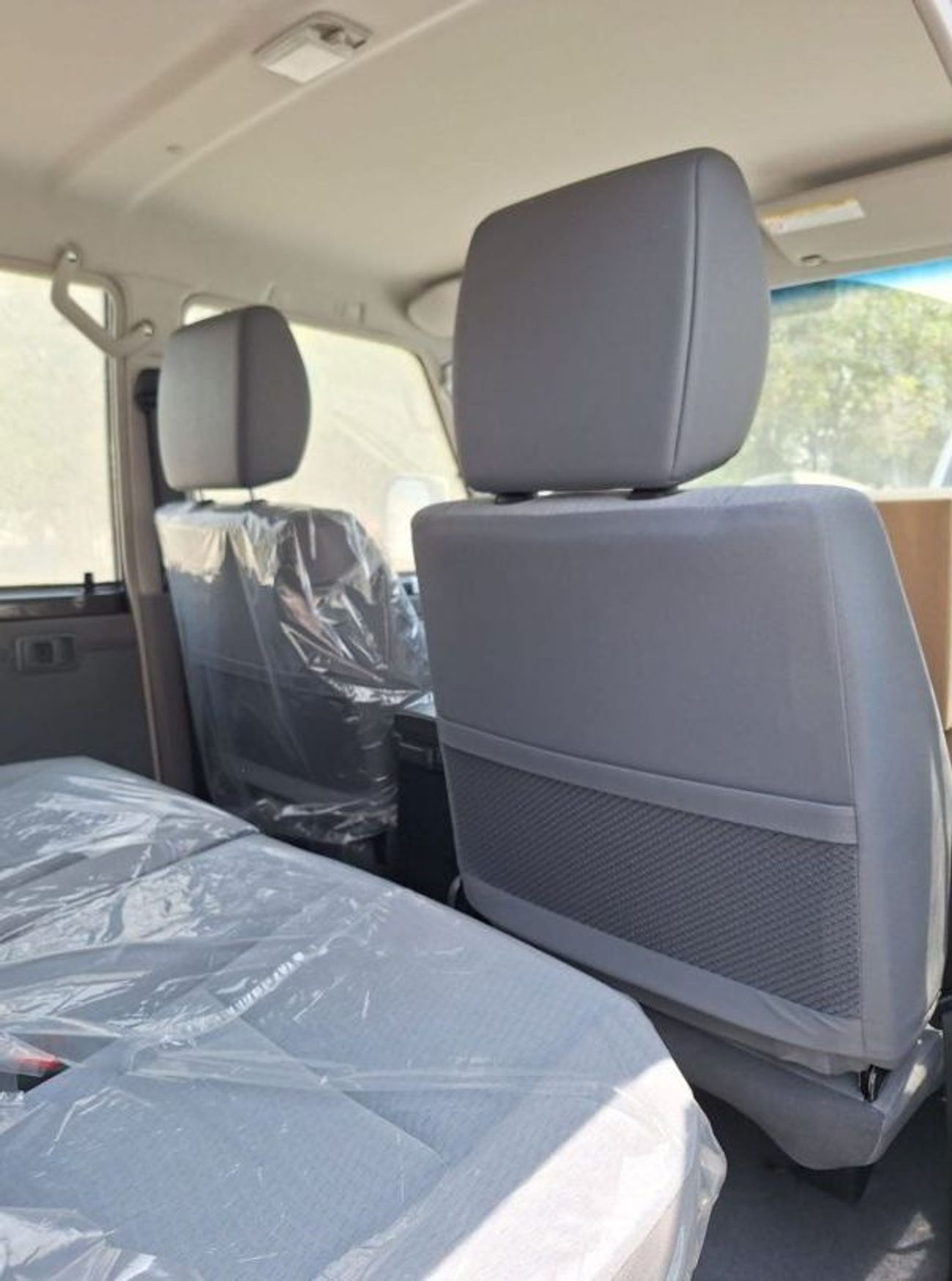 Toyota Land Cruiser 70 ECT0007 - Toyota LC76 Hardtop 4.5L Diesel Manual 5 Doors Grey - Full Options GCC