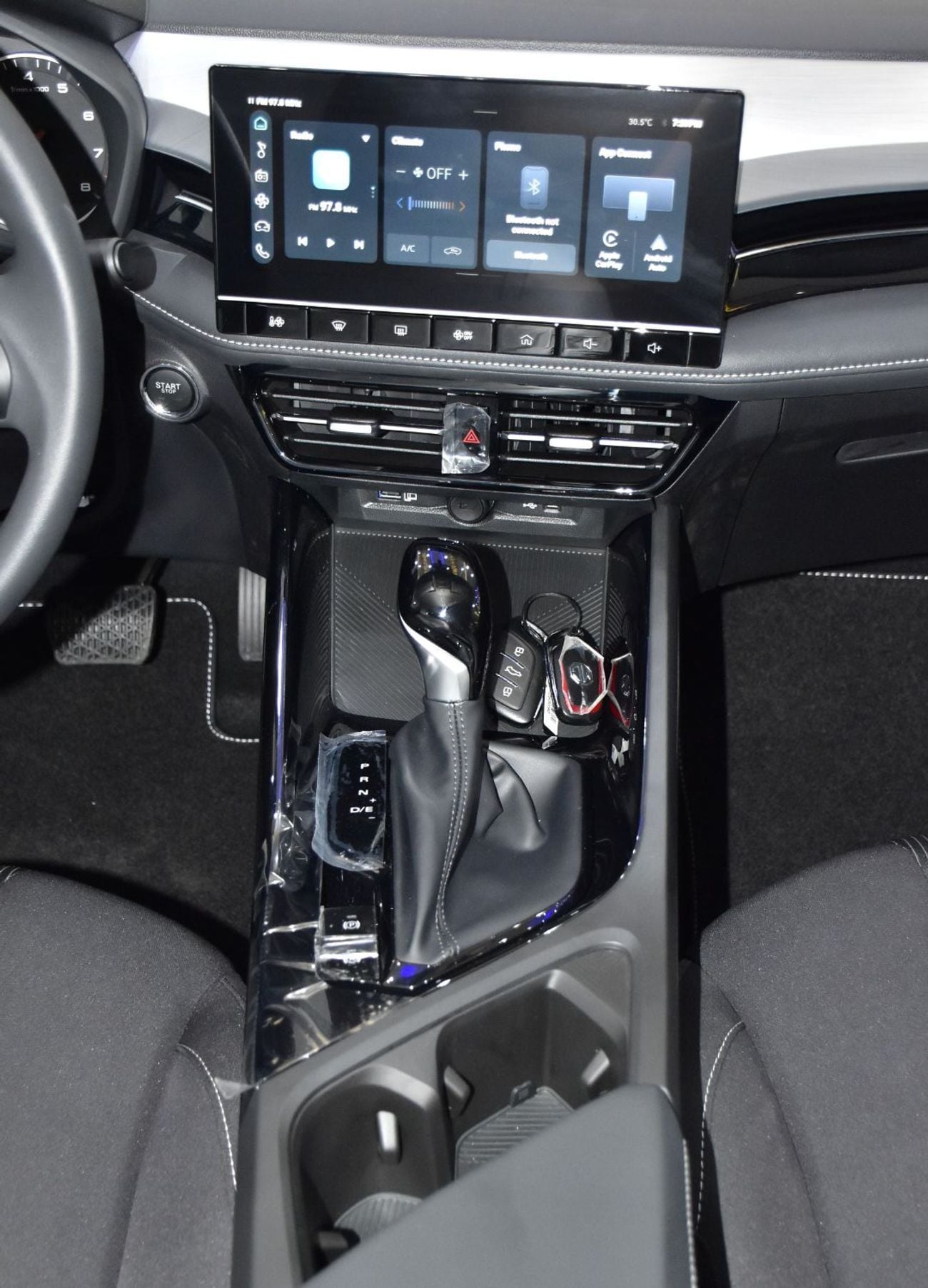 MG 5 EXCELLENT DEAL for our MG 5 ( 2026 Model ) in Silver Color GCC Specs