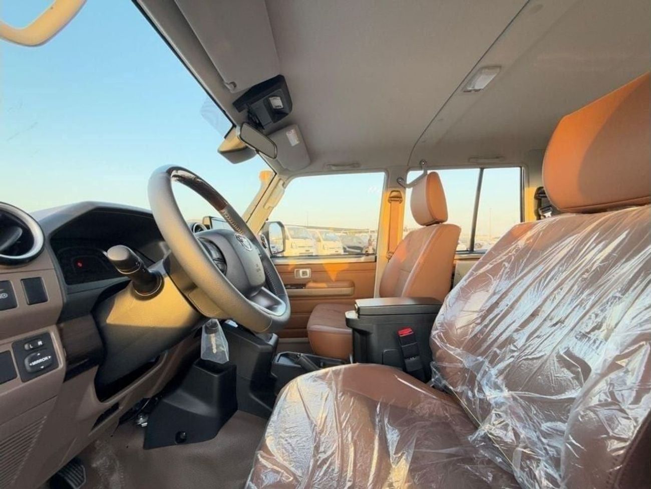 Toyota Land Cruiser Pick Up EXPORT ONLY - TOYOTA LC79 DOUBLE CABIN LX-Z A/T 4.0