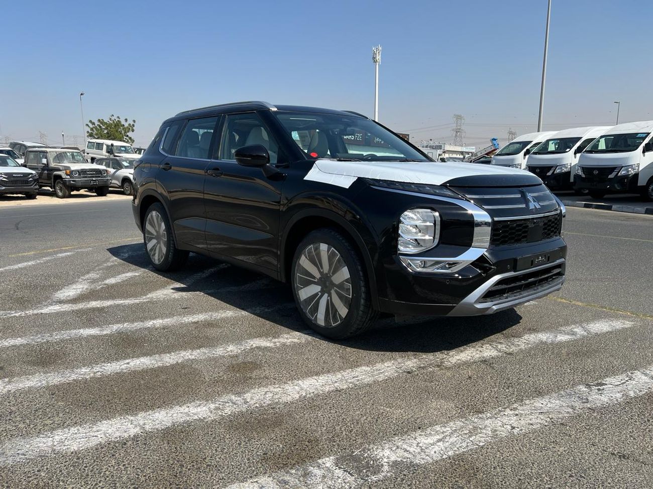 ميتسوبيشي آوتلاندر MITSUBISHI OUTLANDER H-LINE GCC 2026